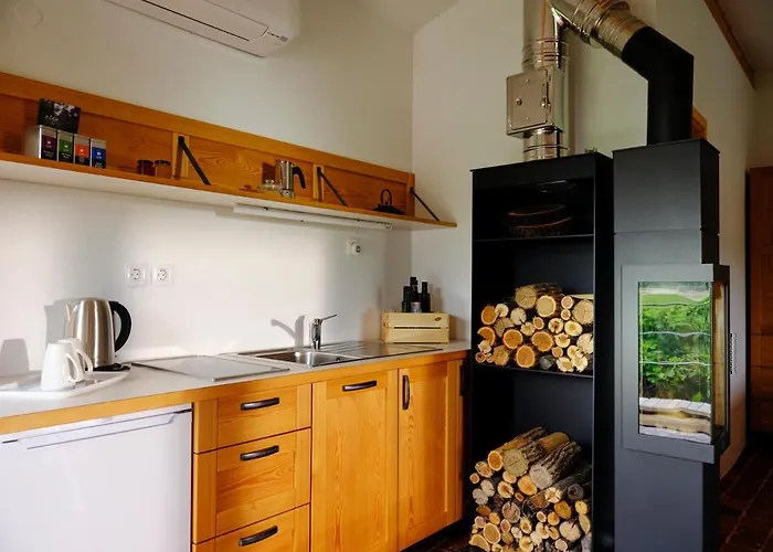 Tomazev Svet بيت للعطل